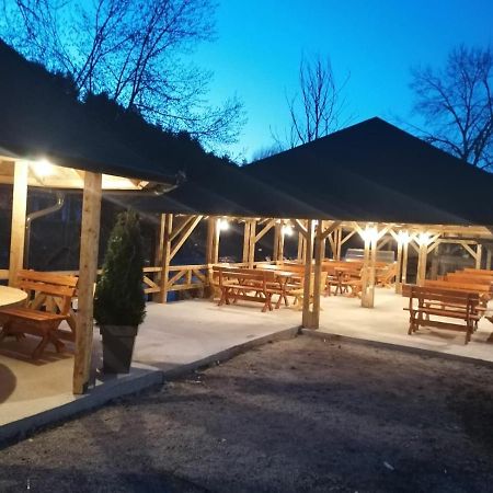 Bed and Breakfast Rivera Club Raska Екстер'єр фото