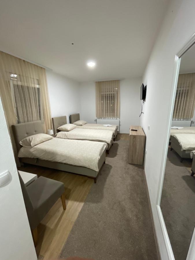 Bed and Breakfast Rivera Club Raska Екстер'єр фото